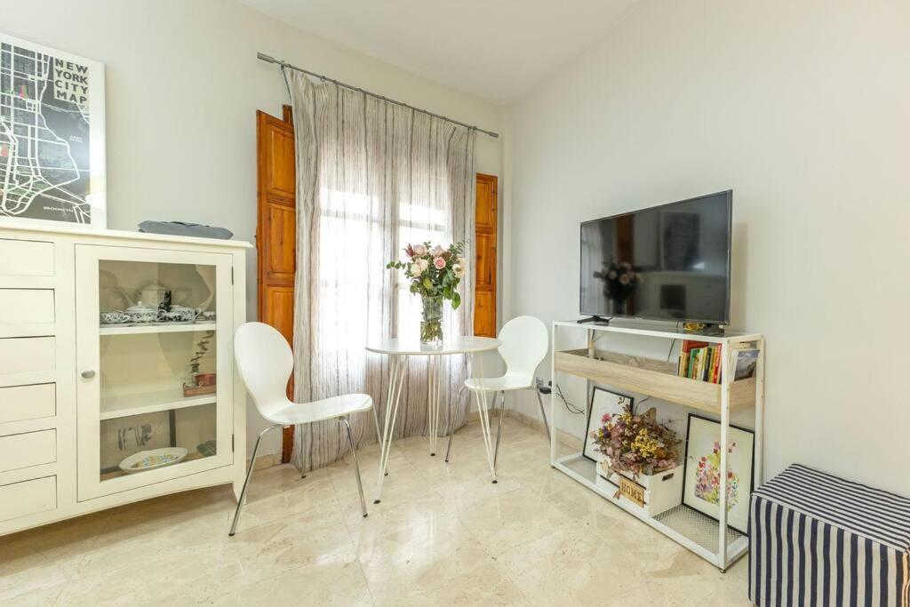 Pajaritos Center Suite By Valcambre Seville Exterior photo